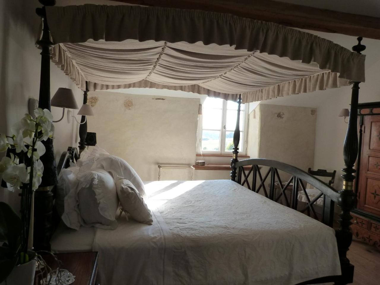 Le Manoir De Beauregard Bed & Breakfast Clermont-de-Beauregard Exterior photo