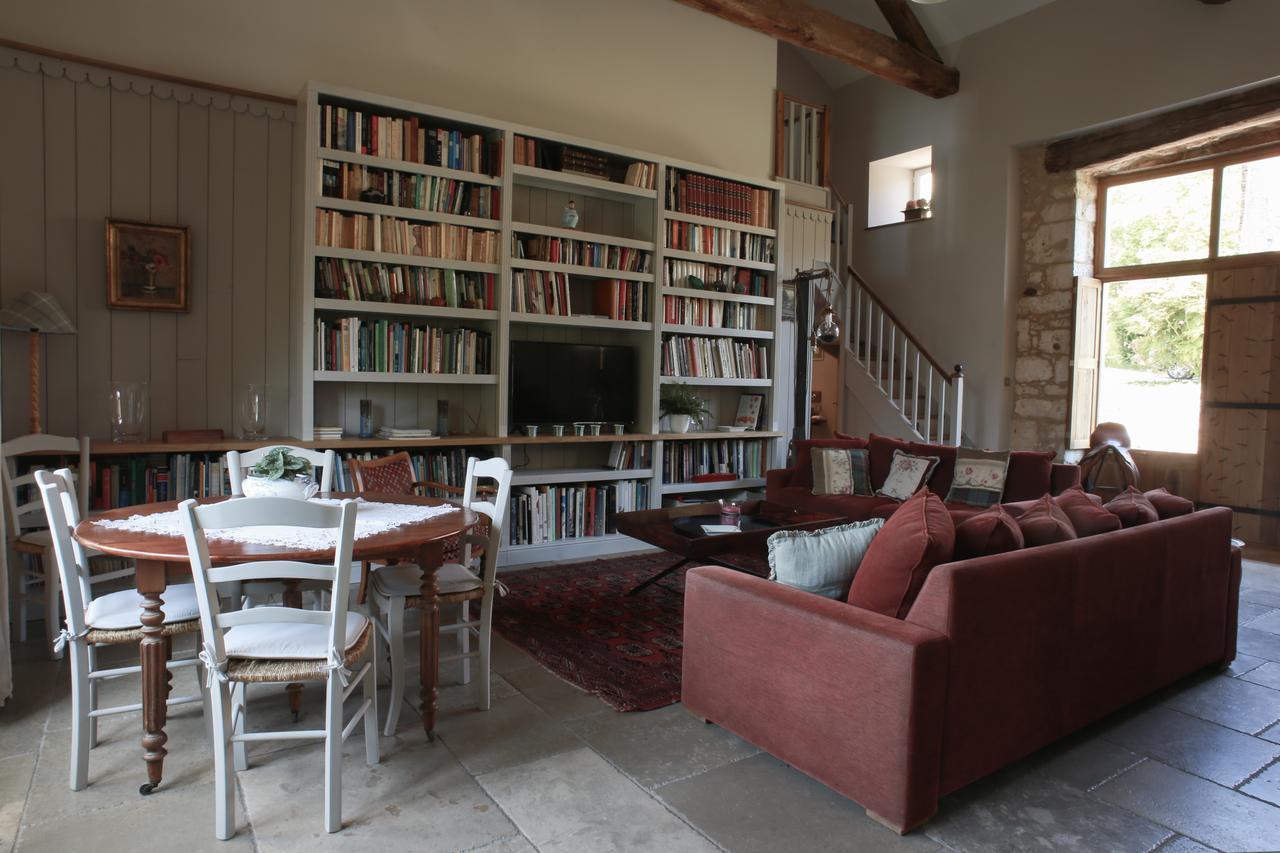 Le Manoir De Beauregard Bed & Breakfast Clermont-de-Beauregard Exterior photo