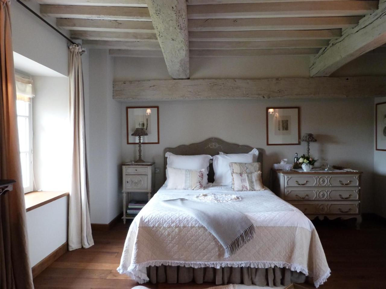 Le Manoir De Beauregard Bed & Breakfast Clermont-de-Beauregard Exterior photo